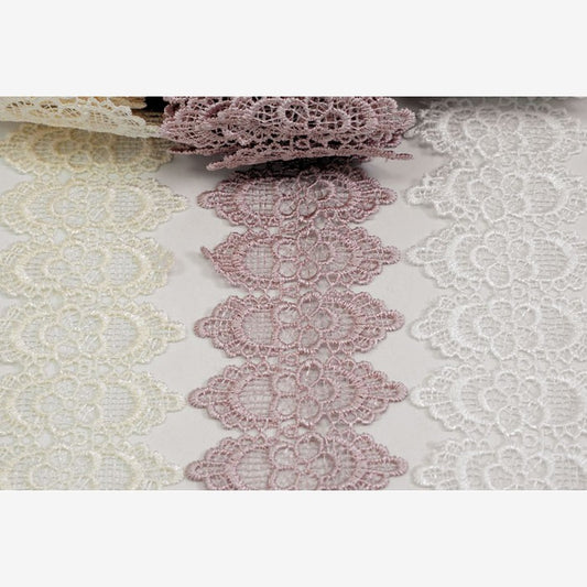 Δαντέλα οβάλ σχέδιο με μαργαρίτα 6,5εκ